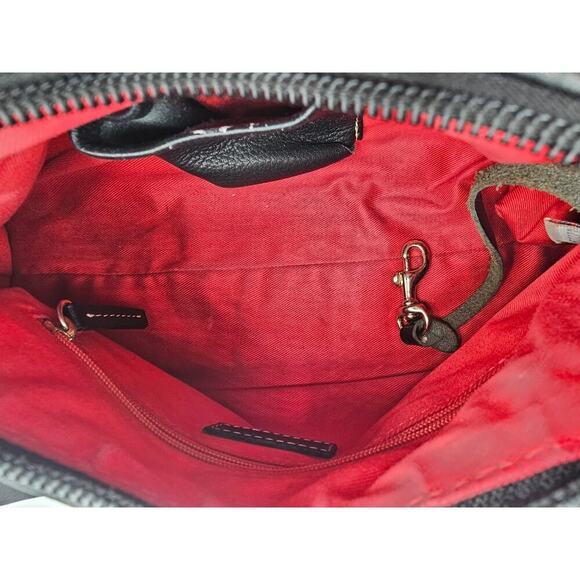 Y2K Dooney & Bourke Black Pebbled Leather Mini East West Slouch Hobo Duck Charm - Picture 9 of 14